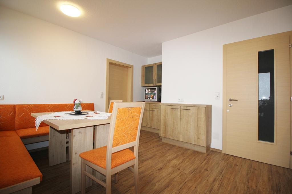 Ferienwohnung Tobias Zell am Ziller Szoba fotó
